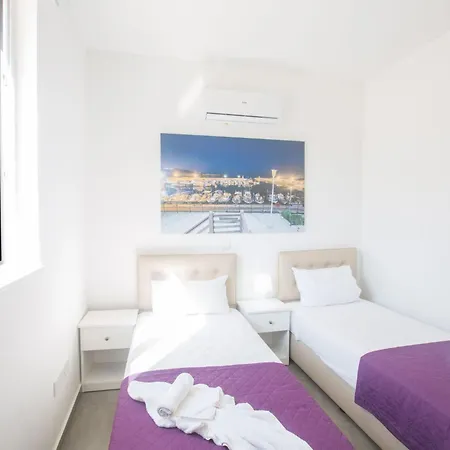 - Schoenes Fuer 10 Personen By Interhome Protaras