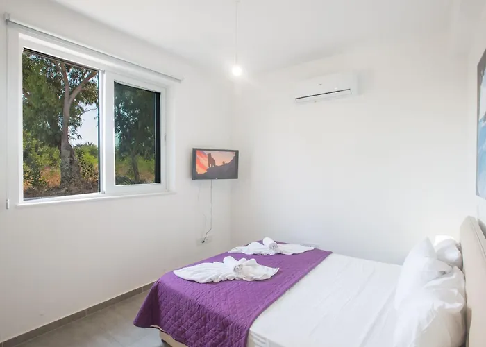 - Schoenes Fuer 10 Personen By Interhome