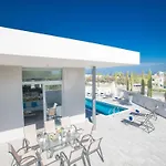 - Schoenes Fuer 10 Personen By Interhome Ferienhaus *